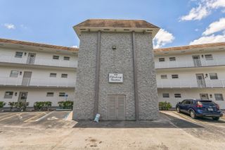 5102 NW 36th Street 408, Lauderdale Lakes, FL 33319