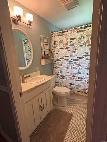 114 Haggard Loop, Hot Springs National Park, AR 71913