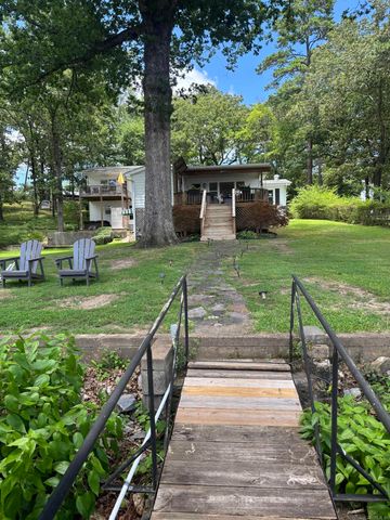 114 Haggard Loop, Hot Springs National Park, AR 71913