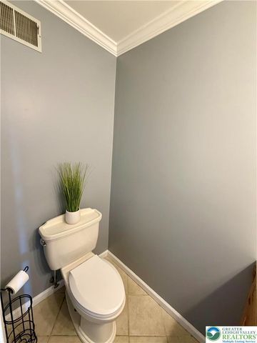 10 Dusty Road, Easton, PA 18045