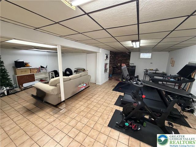 10 Dusty Road, Easton, PA 18045