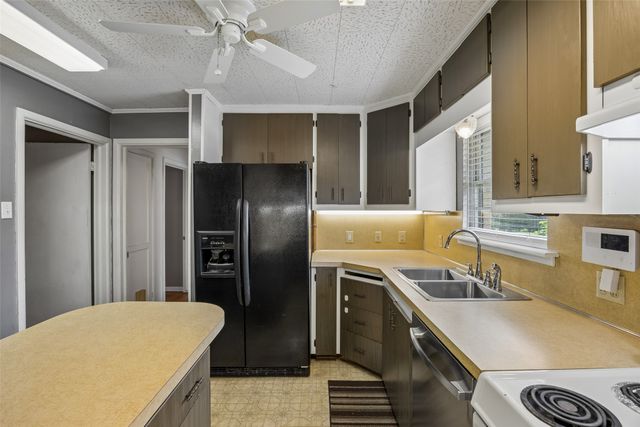 3040 June Drive, Dallas, TX 75211
