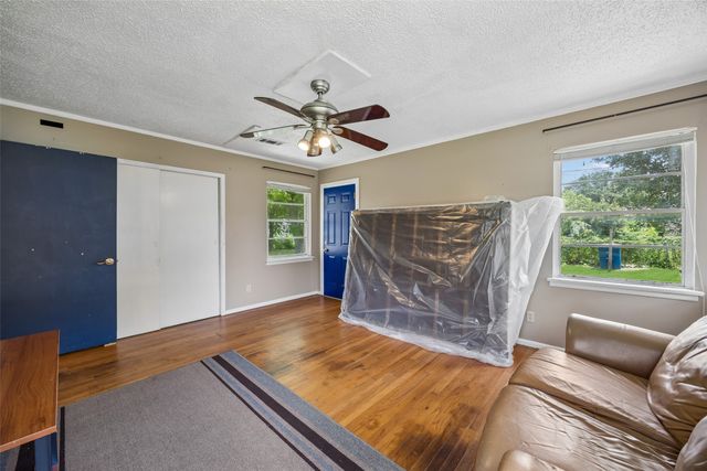 3040 June Drive, Dallas, TX 75211
