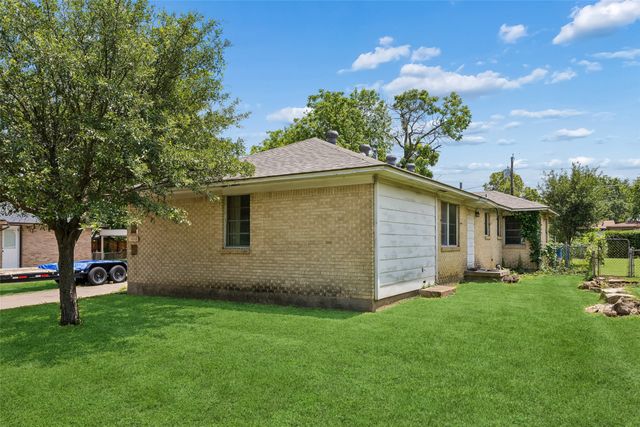 3040 June Drive, Dallas, TX 75211