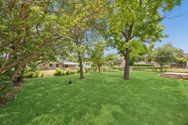 3040 June Drive, Dallas, TX 75211