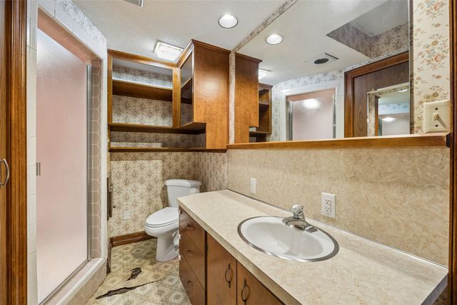 3040 June Drive, Dallas, TX 75211