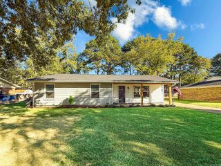 34 Saint John St, Cabot, AR 72023