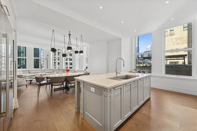 435 N Michigan Avenue 503, Chicago, IL 60611