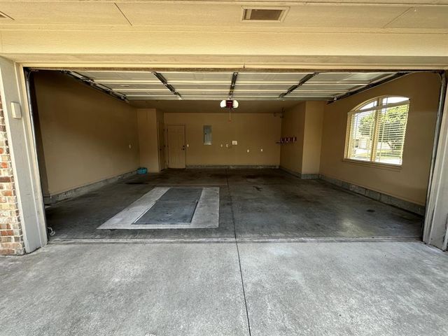 7620 Harold Drive, Yukon, OK 73099