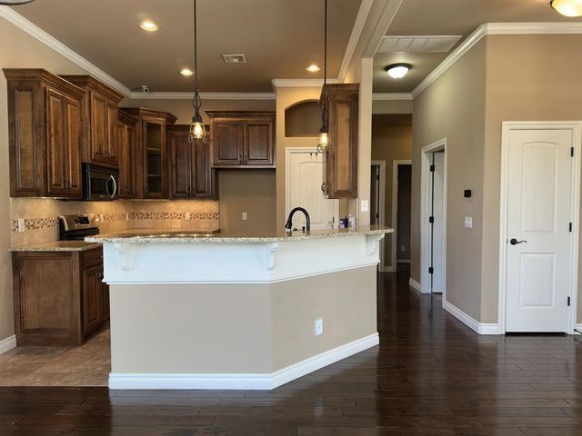 7620 Harold Drive, Yukon, OK 73099