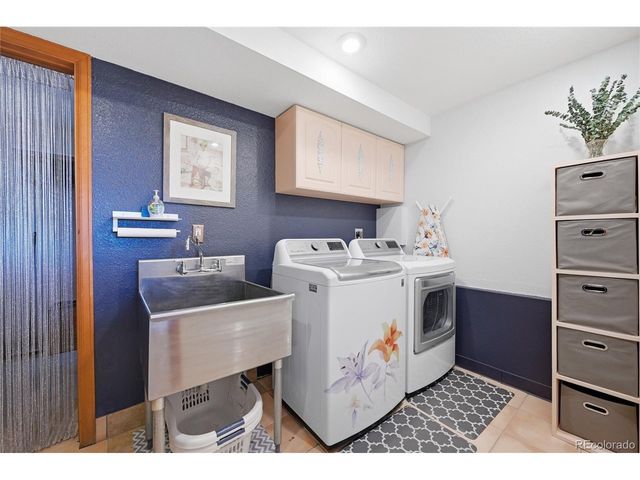 16 Auk Ln, Bailey, CO 80421