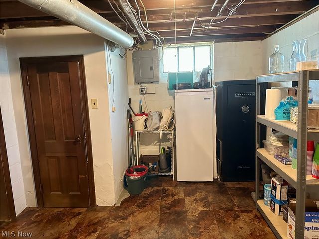 6608 Orchard Grove Avenue, Cleveland, OH 44144