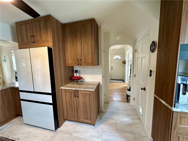 6608 Orchard Grove Avenue, Cleveland, OH 44144