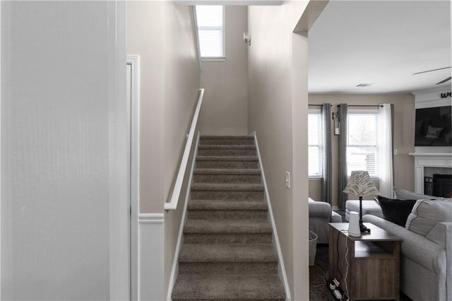 7404 Blue Jay Way, Union City, GA 30291