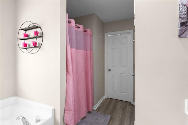 7404 Blue Jay Way, Union City, GA 30291