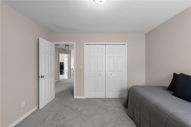 7404 Blue Jay Way, Union City, GA 30291