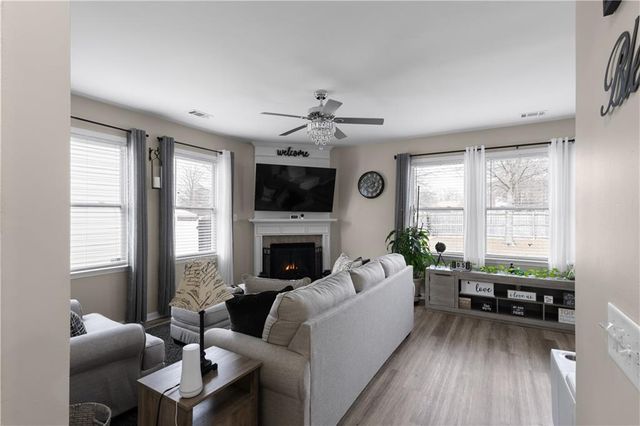 7404 Blue Jay Way, Union City, GA 30291