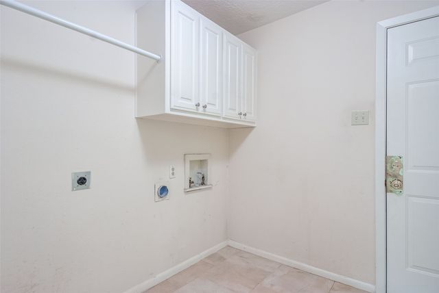 9726 Dartridge Drive, Dallas, TX 75238