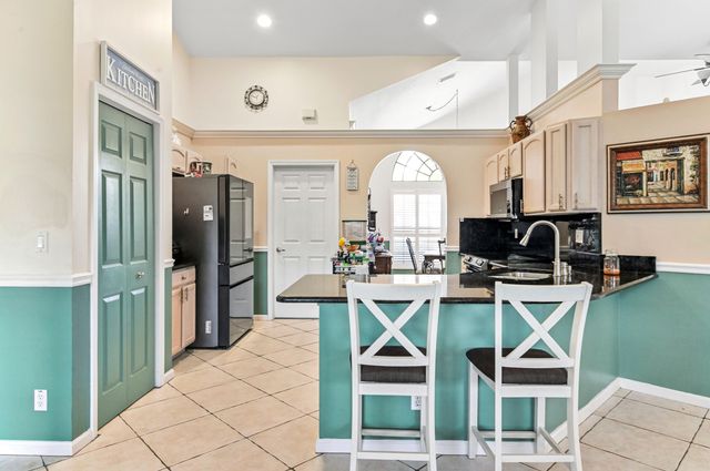 119 Fernwood Crescent, Royal Palm Beach, FL 33411