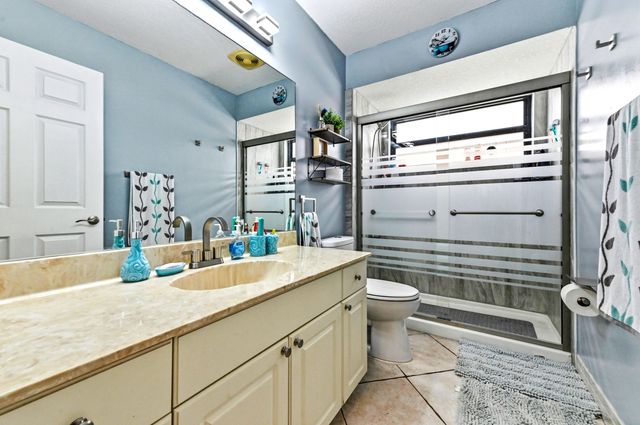 119 Fernwood Crescent, Royal Palm Beach, FL 33411