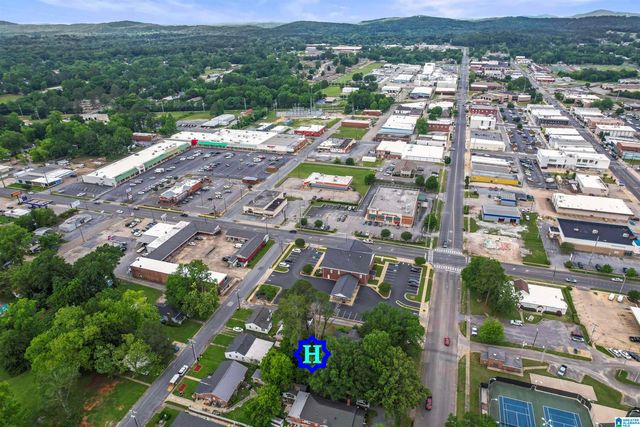 7 S NORTON AVENUE, Sylacauga, AL 35150