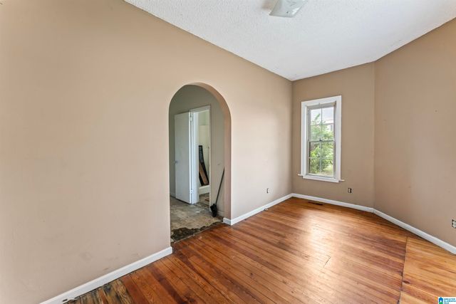 7 S NORTON AVENUE, Sylacauga, AL 35150