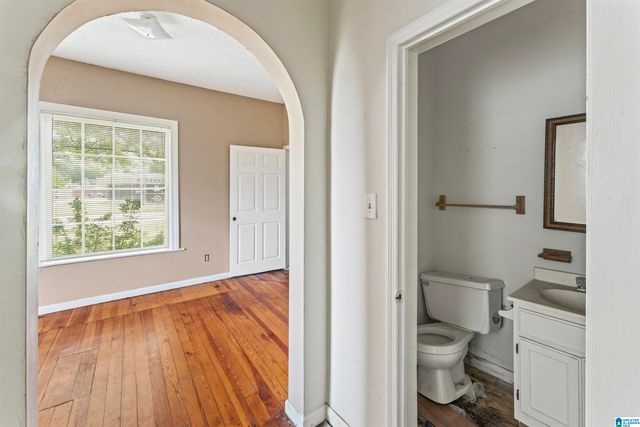 7 S NORTON AVENUE, Sylacauga, AL 35150