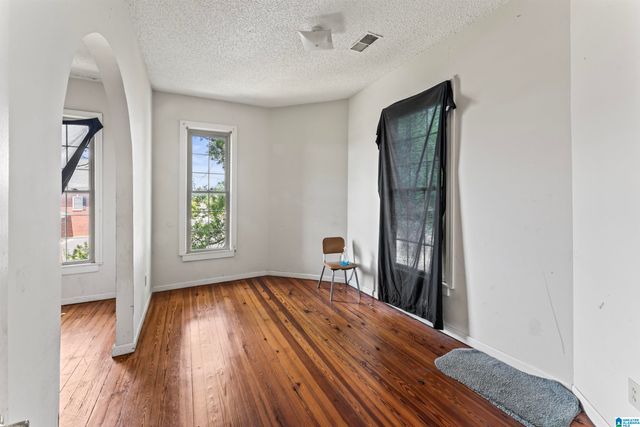 7 S NORTON AVENUE, Sylacauga, AL 35150