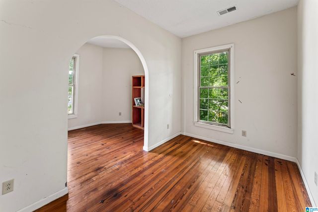 7 S NORTON AVENUE, Sylacauga, AL 35150