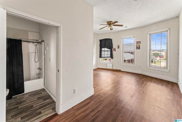 7 S NORTON AVENUE, Sylacauga, AL 35150