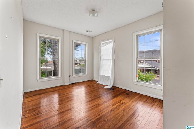 7 S NORTON AVENUE, Sylacauga, AL 35150