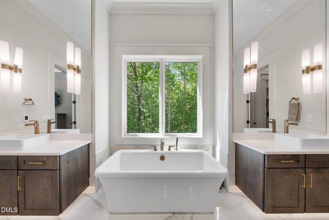 2100 Kinsale Meadow Lane, Wake Forest, NC 27587