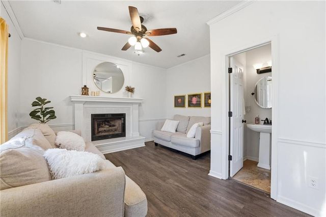 2401 NE Springbrook Street, Blue Springs, MO 64014