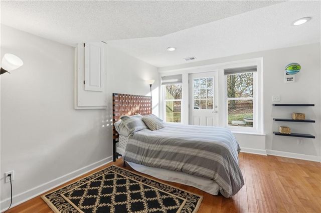 2401 NE Springbrook Street, Blue Springs, MO 64014