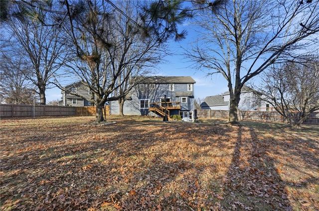 2401 NE Springbrook Street, Blue Springs, MO 64014