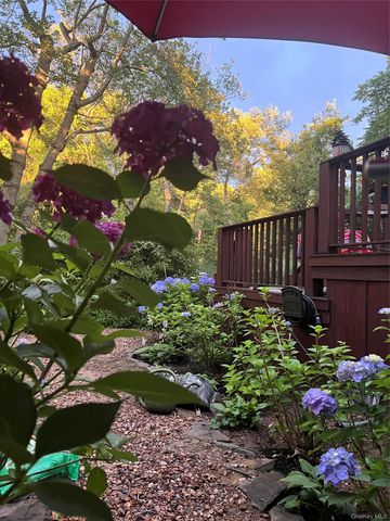 2069 Windsor Road, North Baldwin, NY 11510