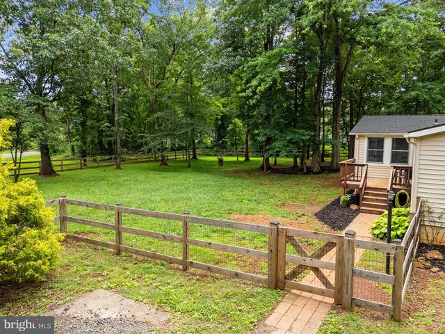 9448 GREEN RD, Midland, VA 22728