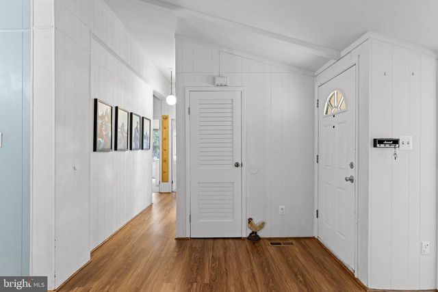 9448 GREEN RD, Midland, VA 22728