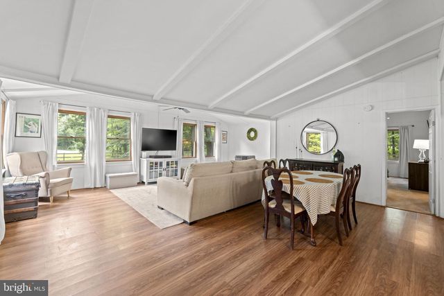 9448 GREEN RD, Midland, VA 22728