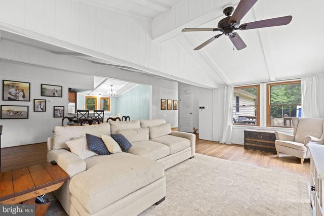 9448 GREEN RD, Midland, VA 22728
