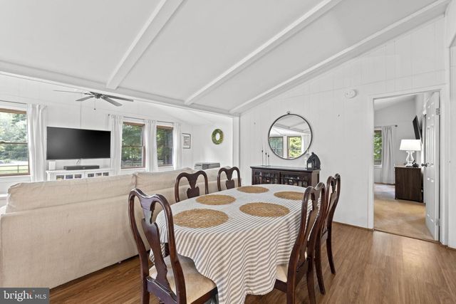 9448 GREEN RD, Midland, VA 22728
