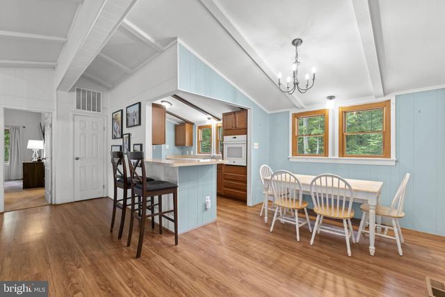 9448 GREEN RD, Midland, VA 22728