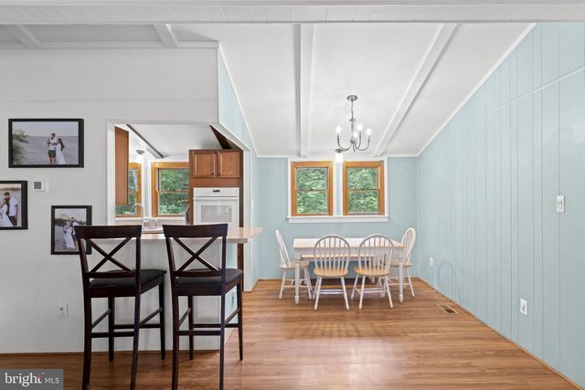 9448 GREEN RD, Midland, VA 22728