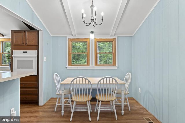 9448 GREEN RD, Midland, VA 22728