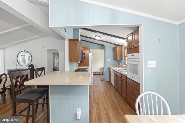 9448 GREEN RD, Midland, VA 22728
