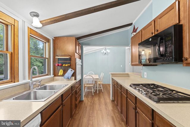 9448 GREEN RD, Midland, VA 22728