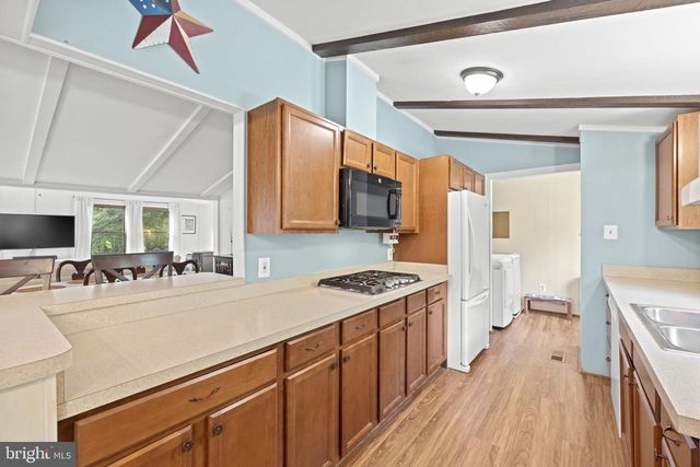 9448 GREEN RD, Midland, VA 22728