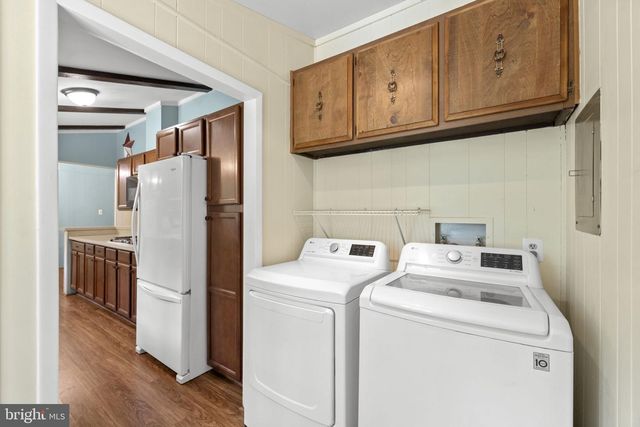 9448 GREEN RD, Midland, VA 22728