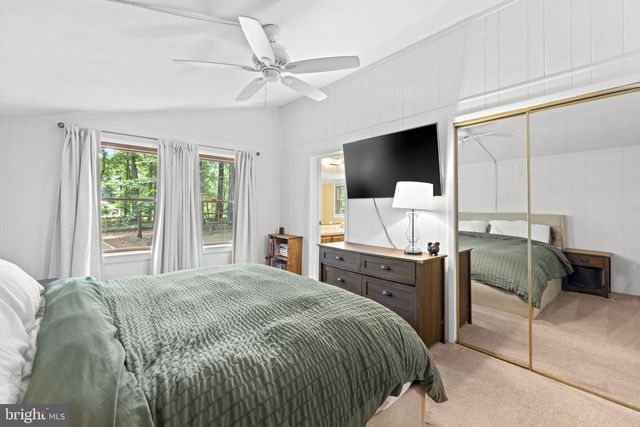 9448 GREEN RD, Midland, VA 22728