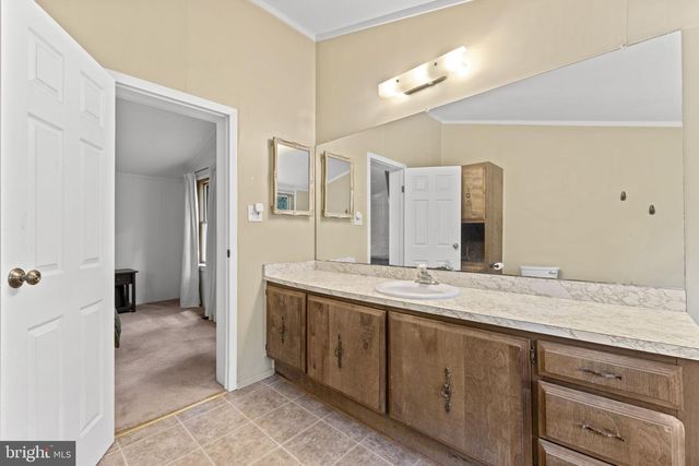 9448 GREEN RD, Midland, VA 22728
